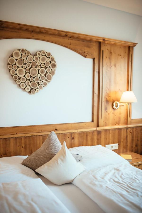Tirolerhof Hotel San Leonardo in Passiria Luaran gambar