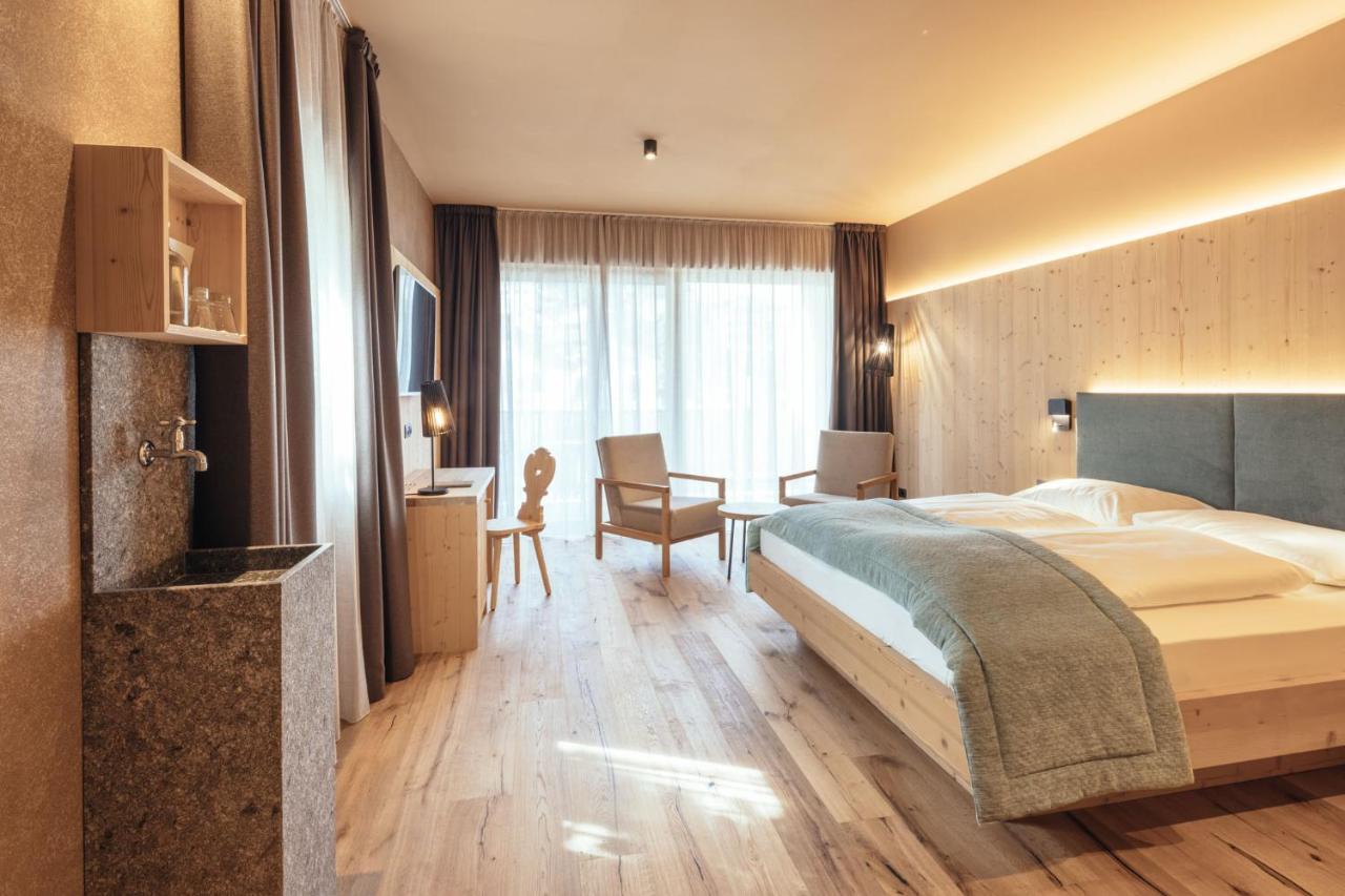Tirolerhof Hotel San Leonardo in Passiria Luaran gambar